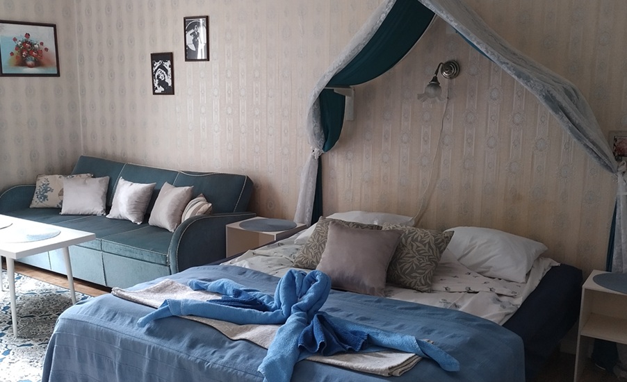 Blue room double bed